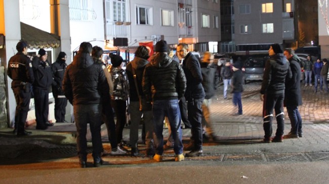 Ümraniye’de Şehit düşen polisin evine yoğun taziye