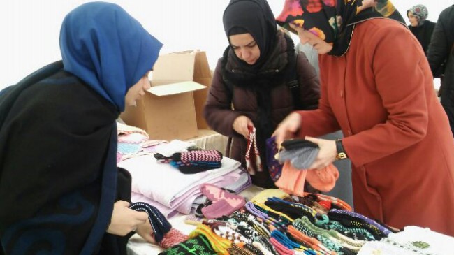 Kartal’ın AK Kadınlarından Halepli mazlumlara destek