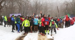 Çekmeköylüler soğuk havaya rağmen maratonda yarıştı