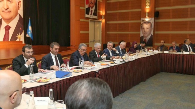 Başbakan Binali Yıldırım, AK Parti İstanbul İl Başkanlığında