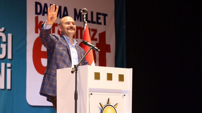 İçişleri Bakanı Süleyman Soylu, “Kılıçdaroğlu FETÖ’nün elinde esirdir”