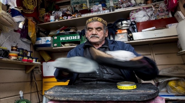 Eyüp Sultan’ın 57 yıllık tarihi ayakkabı boyacısı