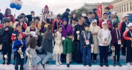 Başbakan Binali Yıldırım’ın eğitimci eşi Semiha Yıldırım, 81 ilden gelen çocuklarla buluştu