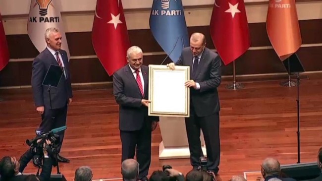 Erdoğan AK Parti’ye döndü