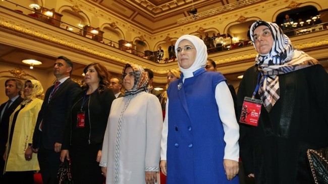 Emine Erdoğan “Anadolu-Ana Dolu” programına katıldı