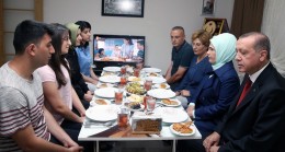 Cumhurbaşkanı Erdoğan, 15 Temmuz şehidi Tosun’un evinde iftar yaptı