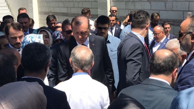 Başkan Can, Cumhurbaşkanı Erdoğan ile birlikte 15 Temmuz şehitlerini ziyaret etti