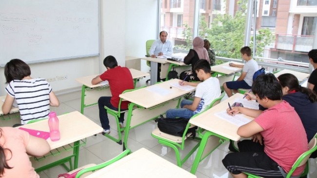 Çekmeköy Belediyesi ‘Yaz Eğitim Kursları’nın kayıtları sürüyor