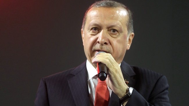 Cumhurbaşkanı Erdoğan, “BU FETÖ’cüleri Guantanamo’daki gibi tek tip elbiseyle çıkaralım”