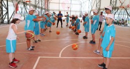 Ümraniye Belediyesi ‘Yaz Spor Okulları’na yoğun ilgi var