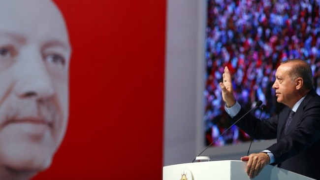 Cumhurbaşkanı Erdoğan, “İstanbul’un büyüklüğünü anlamayan AK Parti’ye hizmet edemez”