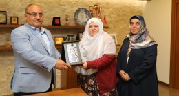 Mihalgazi Belediye Başkanı Zeynep Akgün, Başkan Hasan Can’ı ziyaret etti