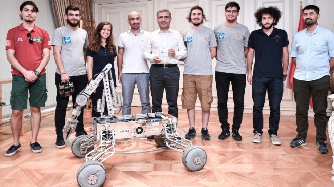 Üsküdar Belediyesi, İTÜ Rover Takımı’nın 2018 yılında da sponsoru oldu