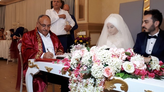 Başkan Hasan Can, Boydak-Uysal çiftinin nikahını kıydı