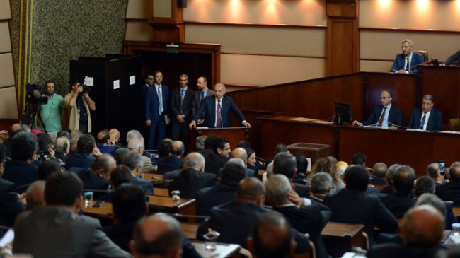 Başkan Uysal, “İstanbul, AK Parti iktidarında dev projelerle tanıştı”