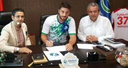 Beykoz Belediyespor’un milli kalecisi Burak Turan, sezonu kapattı