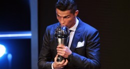 Cristiano Ronaldo, yine FİFA yılın futbolcusu