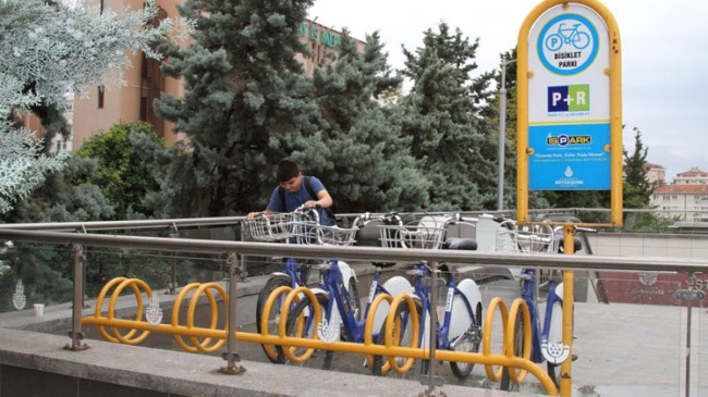İSPARK’tan vatandaşlara bisiklet park hizmeti
