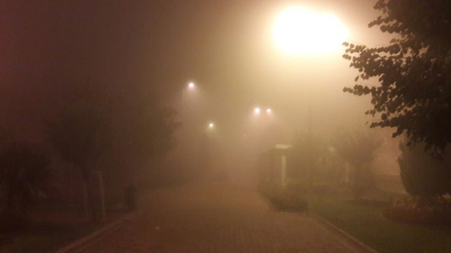 İstanbul’da sisli bir gece