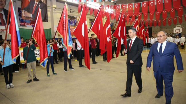 Ümraniye’de 29 Ekim Cumhuriyet Bayramı, çeşitli etkinlikler kutlandı