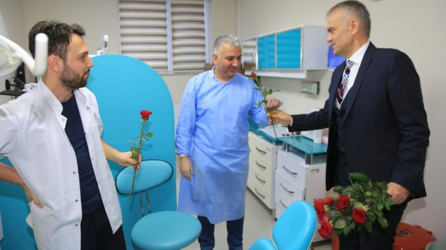 Başkan Poyraz’dan dış doktorlarına ziyaret