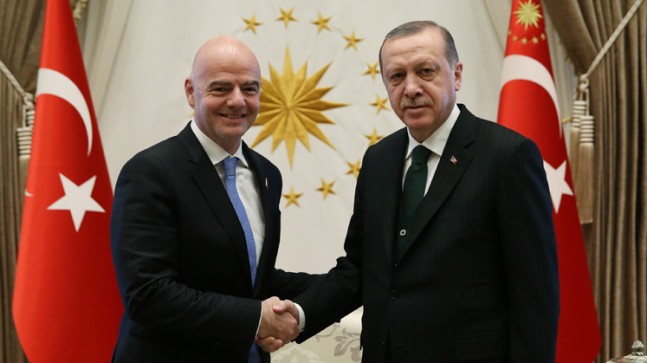 Cumhurbaşkanı Erdoğan, FIFA Başkanı Gianni Infantino ile görüştü