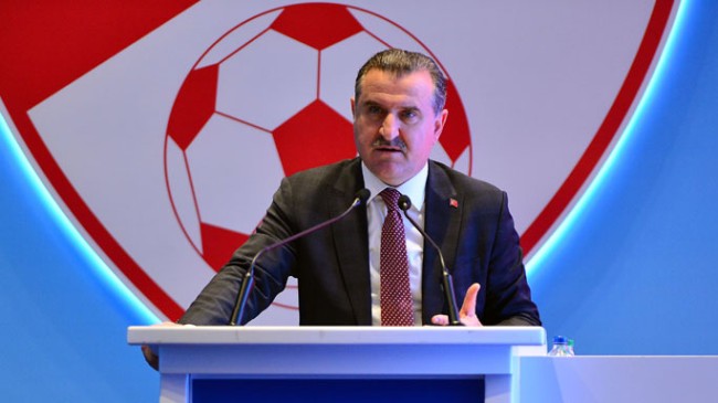Bakan Bak, “2024 Avrupa Futbol Şampiyonası’nın ev sahipliğini kazanacağız”