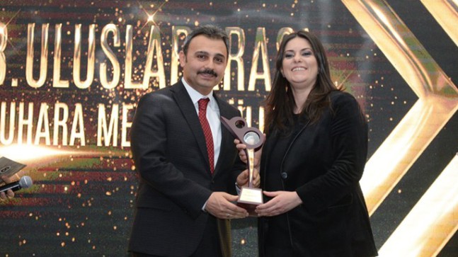Bakan Sarieroğlu’na “Yılın Bakanı” ödülü