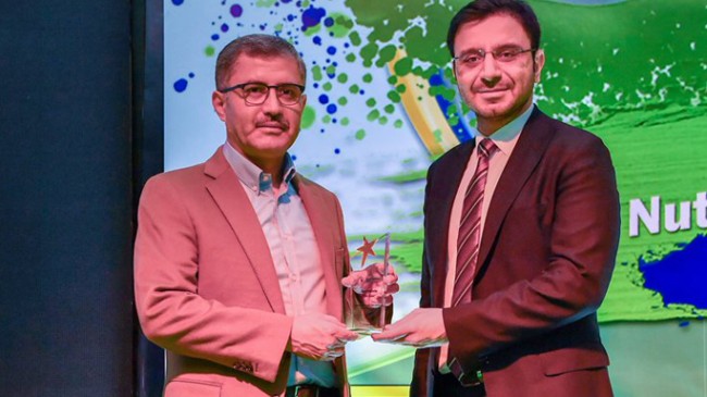 Üsküdar’ın çalışkan ve başarılı Başkanı Hilmi Türkmen’e bir ödül daha