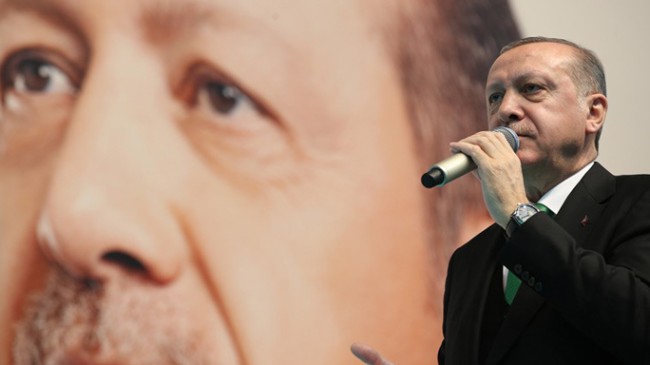 Cumhurbaşkanı Erdoğan, “Bize husumet besleyenin ne kimliğine ne cesametine bakarız, ezer geçeriz”