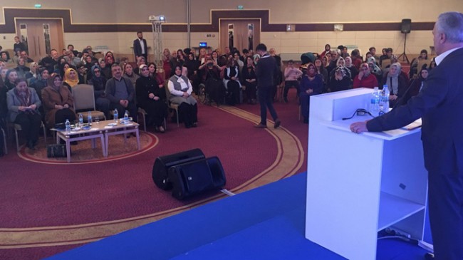 Genel Başkan Yardımcısı Mustafa Ataş, İstanbul’un AK Kadınlarına tecrübelerini aktardı