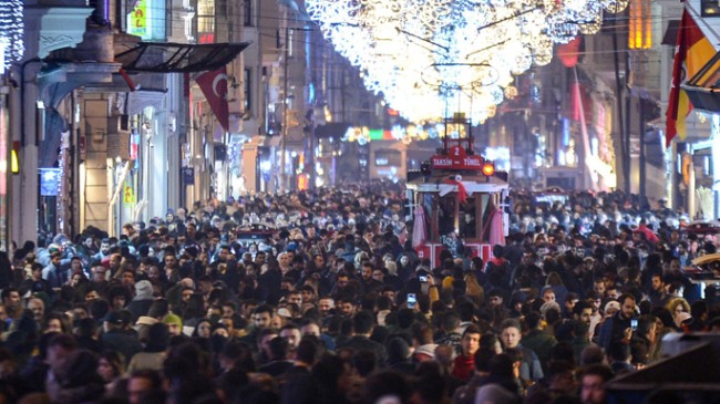 İstanbul’un nüfusu artmaya devam ediyor