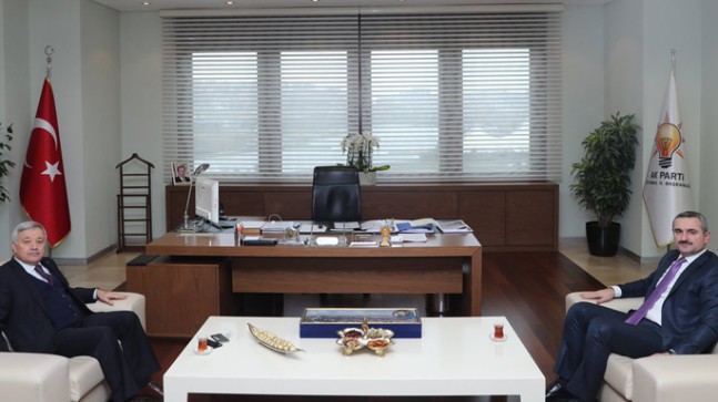 İTO Başkanı Öztürk Oran’dan İl Başkanı Bayram Şenocak’a hayırlı olsun ziyareti