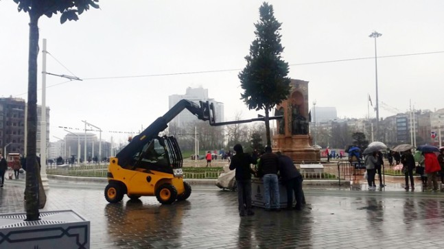 İBB Taksim’i ağaçlandırıyor