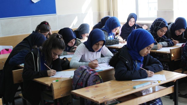 İmam Hatip Okulları İslami İlimler Olimpiyatı sınavları başladı