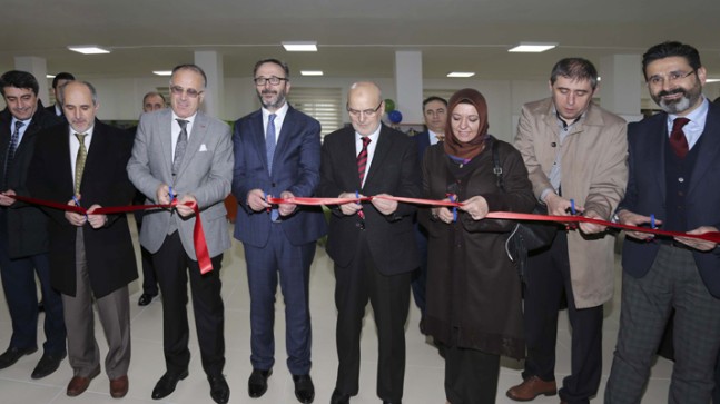 Kütüphaneler haftasında, Beykoz’da Kemalettin Tuğcu Çocuk Kütüphanesi açıldı