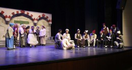 Beykozlu amatör tiyatrocuların “Semt-i Şahane Beykoz” oyunu ilgi gördü