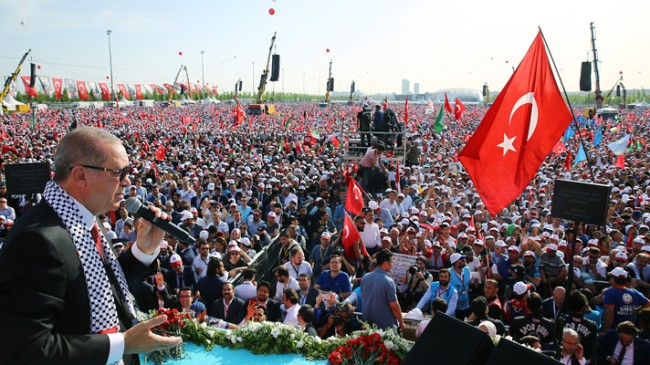 Cumhurbaşkanı Erdoğan, “Müslümanları silkinişe, yeniden dirilişe, ayağa kalkmaya davet ediyoruz”