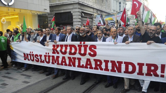 İsrail ve ABD, Taksim’de protesto edildi