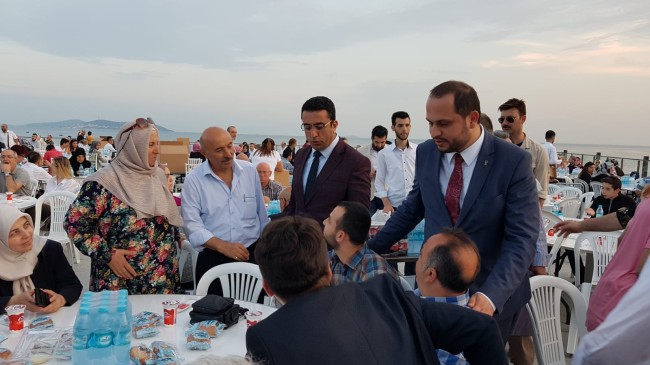 AK Parti Kadıköy, Sandık Kurulu Üyeleri ile gönül sofrasında buluştu