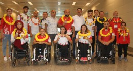 Avrupa rekoru kıran engelli milli atletlerimiz yurda döndü