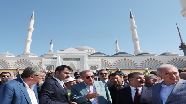 Başkan Erdoğan Çamlıca Camiini inceledi