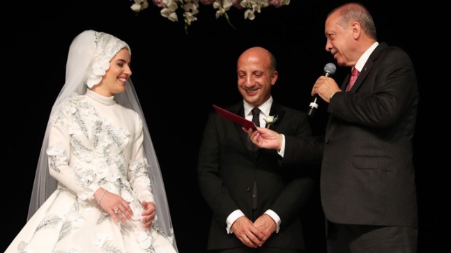 Başkan Erdoğan, Saruhan ve Arslan çiftinin nikah şahidi oldu