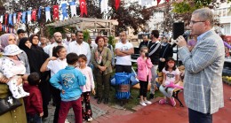 Başkan Türkmen’in mahalle sakinleriyle çay sohbetleri devam ediyor