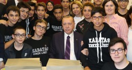 Başkan Erdoğan, “Evlatlarımızın çoğu bedenen sınıftalar, zihnen başka yerdeler”
