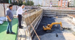 Başkan Poyraz, Hamidiye Kültür Merkezi inşaatında incelemelerde bulundu