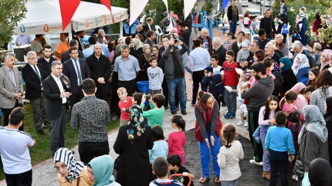 Başkan Türkmen’in 5 çayı durağı Mehmet Akif Ersoy Parkı