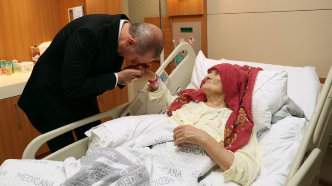 Başkan Erdoğan, hasta ziyaretinde