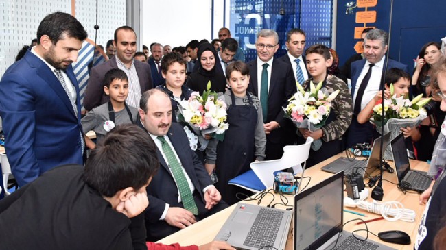 İstanbul’da bir ilk olan Ünalan Bilim Merkezi açıldı