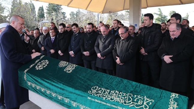 Başkan Erdoğan, Kasımpaşa’dan komşusu Kadir Turgut’un cenazesinde